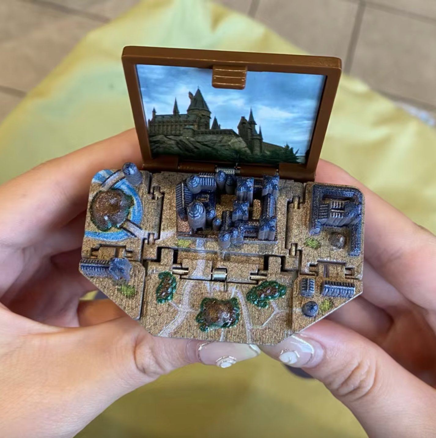 3D Hogwarts Castle Pop-up Keychain